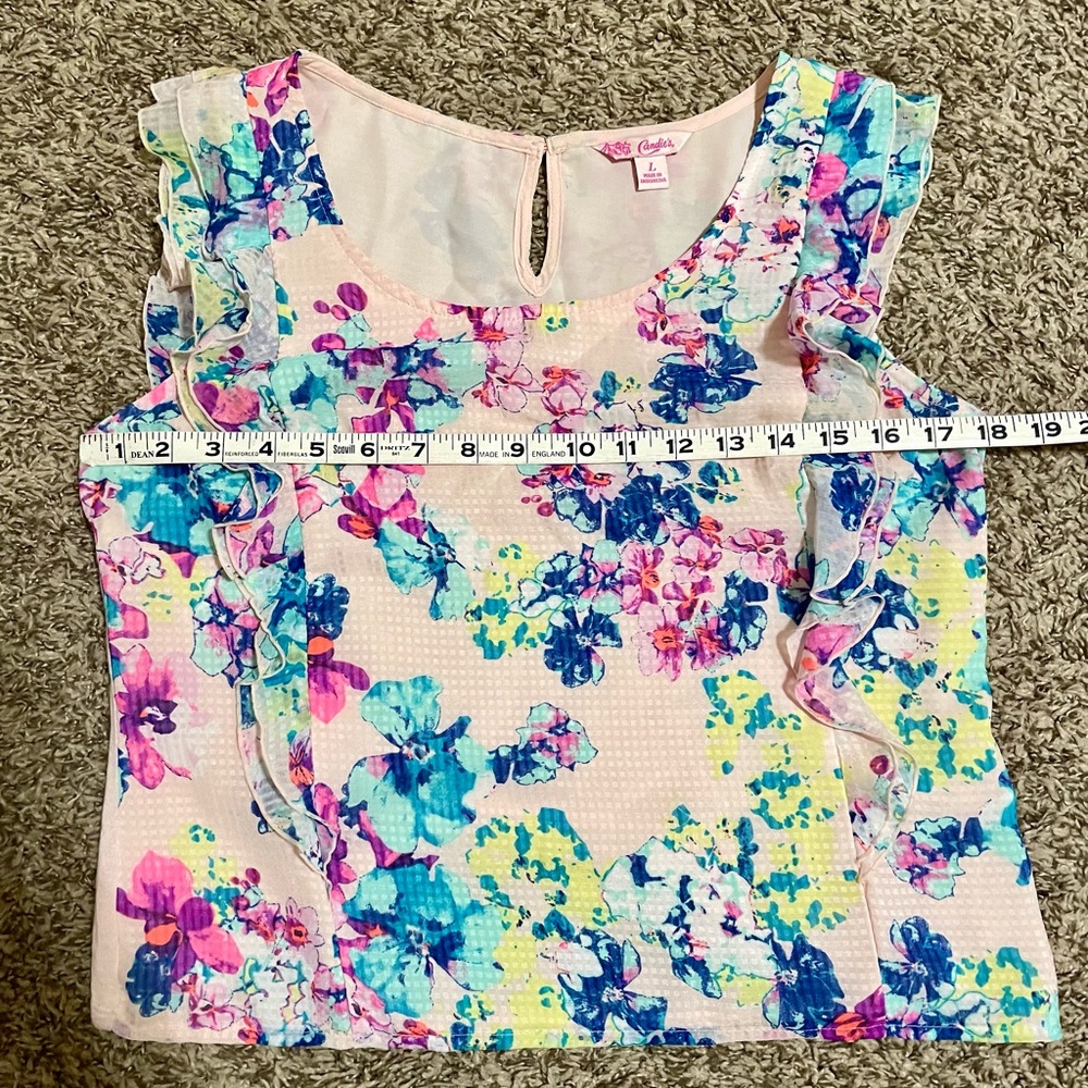 Candie’s Floral Ruffle Top - Picture 8 of 8